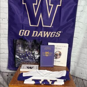 University of Washington Huskies Fan Set: VHS, Don James Book, cards & more